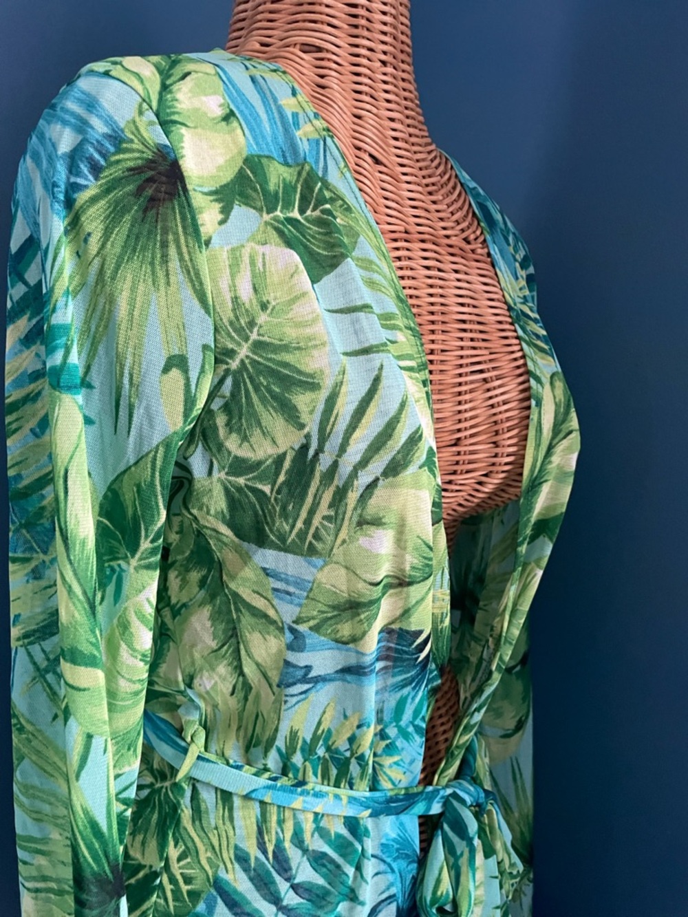 Tropical Green Stretchy Mesh Tie-Waist Swim or Beach Cover-Up J Lo Inspired - Picture 3 of 12
